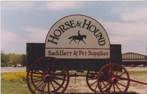 Horse & Hound Sign